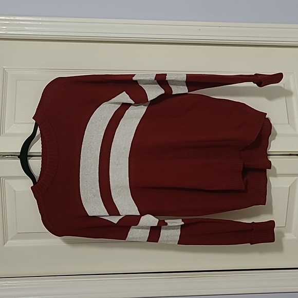 American Eagle Jersey Knit Sweater - Picture 1 of 3